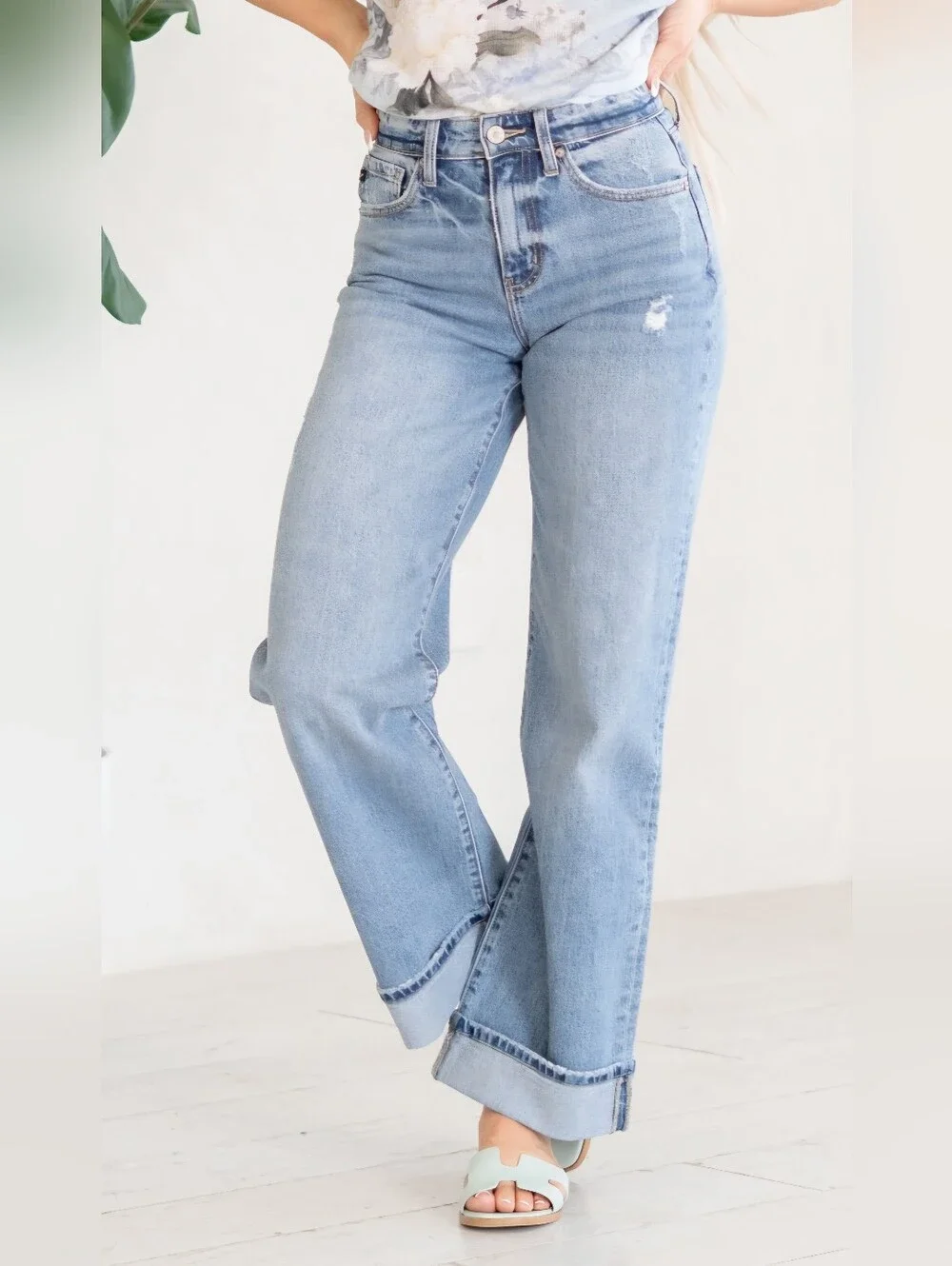 KanCan High Rise Medium Wash Wide Leg Jeans Cuffed Denim Stretch Trendy 1/24 NEW